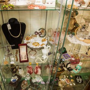 Antique Collectables